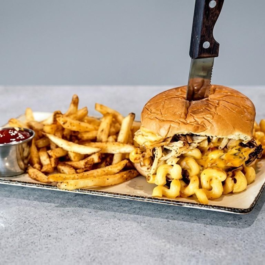 Mac Daddy Burger